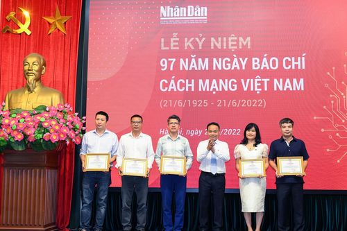 Hình ảnh Lễ kỷ niệm 97 năm Ngày Báo chí cách mạng Việt Nam