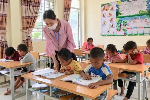 'Vác' cá khô lên rừng tìm trò