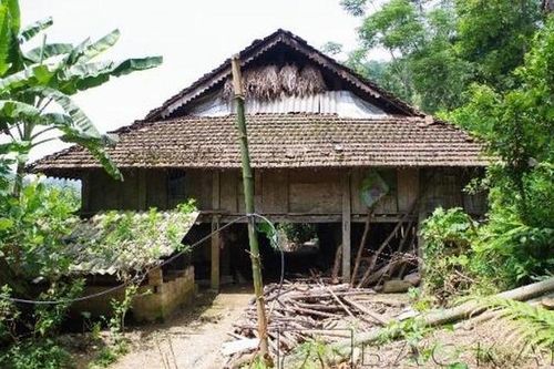 Bé gái 7 tuổi nghi bị anh họ hiếp dâm, công an khuyên cha mẹ quản lý chặt con dịp hè
