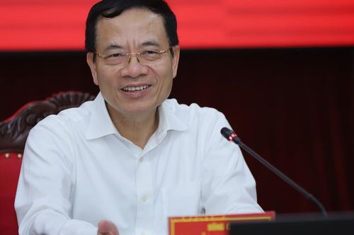 Bộ trưởng TT&TT: Chuyển đổi số báo chí cũng cần học mạng xã hội về công nghệ