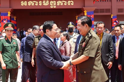 Ông Hun Sen: Tìm kiếm sự giúp đỡ của Việt Nam là lựa chọn tốt nhất