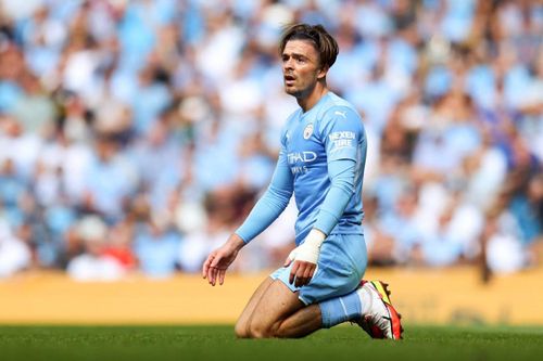 Jack Grealish đá dở vì mê tiệc tùng?