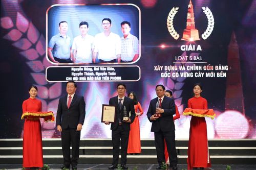 Thủ tướng Phạm Minh Chính: Báo chí cần đi đầu trong những vấn đề lớn của đất nước