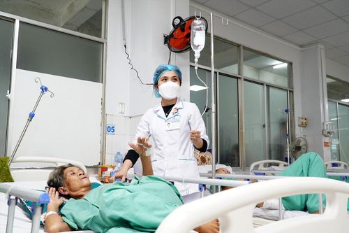 Nhiều bệnh viện ở Quảng Nam thiếu trầm trọng vật tư y tế