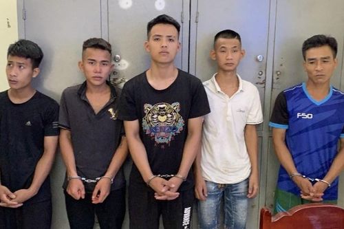 Bắt 4 đối tượng nghiện cờ bạc rủ nhau đi cướp