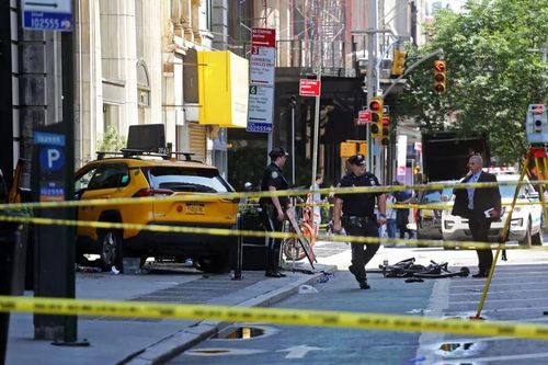 Mỹ: Đâm xe vào đám đông ở New York, ít nhất 3 người bị thương nặng