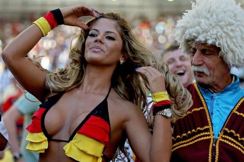 Quan hệ ngoài luồng tại các kỳ World Cup