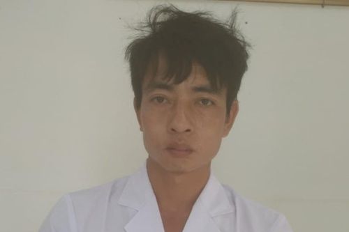 Nam thanh niên giả nhân viên y tế đi khắp bệnh viện 'khoắng' đồ