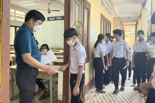 Quảng Ngãi: Hơn 13.000 thí sinh hoàn thành ngày thi đầu tiên vào lớp 10