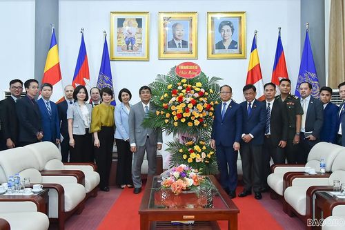 Chúc mừng nhân dịp kỷ niệm 55 năm Ngày thiết lập quan hệ ngoại giao Việt Nam-Campuchia