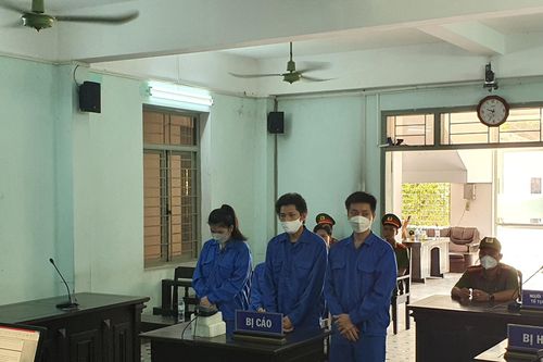 Rủ nhau thuê nhà nghỉ để sử dụng ma túy