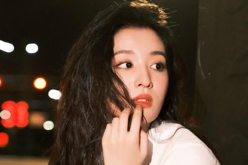 Sao nữ được so sánh đẹp không kém Lưu Diệc Phi
