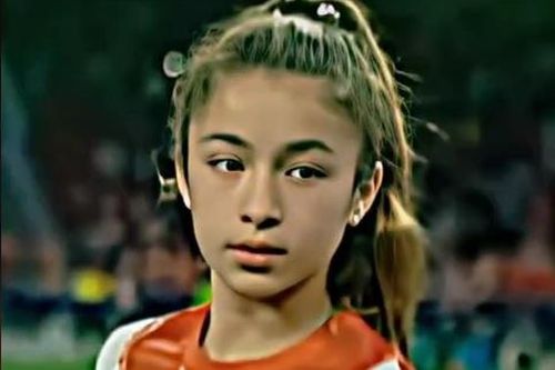 Con gái Luis Suarez trở thành hiện tượng mạng xã hội
