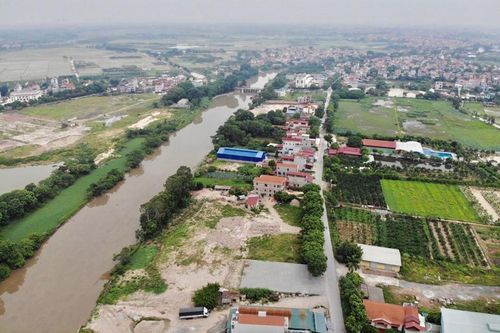 Hệ thống thủy lợi Bắc Hưng Hải ô nhiễm nghiêm trọng, giải pháp nào 'hồi sinh'?