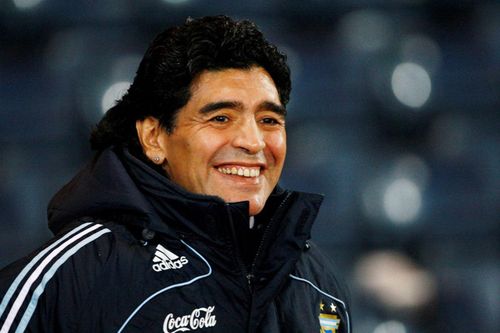 8 nhân viên y tế điều trị Maradona bị buộc tội mưu sát