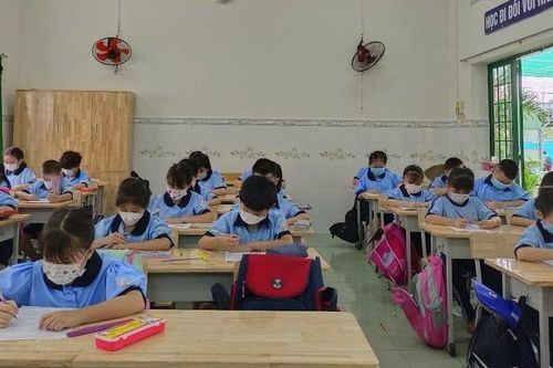 Những lớp học 'tiếp sức' trong hè
