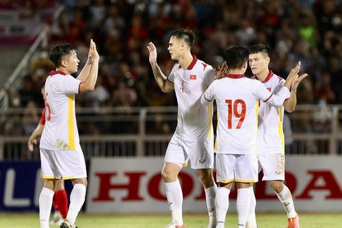 Bảng xếp hạng FIFA tháng 6: Tuyển Việt Nam tiếp tục bỏ xa Thái Lan