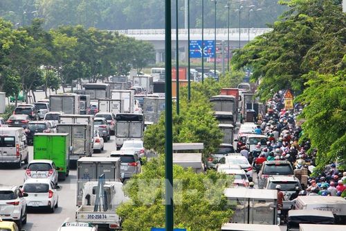 Tp. Hồ Chí Minh xử lý các điểm đen về tai nạn, ùn tắc giao thông