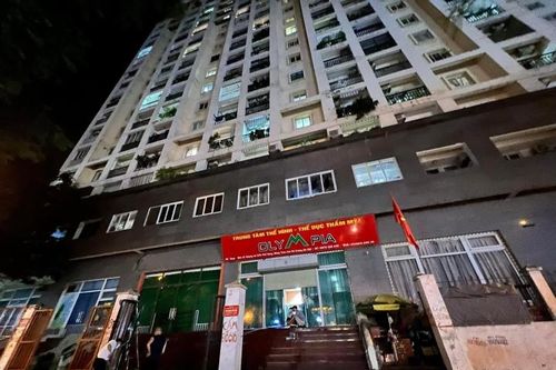 Người đàn ông rơi từ tầng cao chung cư phố Vọng thiệt mạng