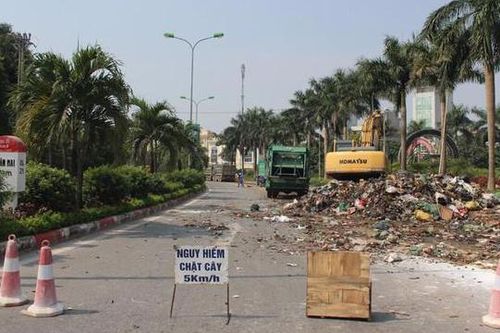 Bãi rác Xuân Sơn dừng hoạt động do lo ngại sự cố môi trường