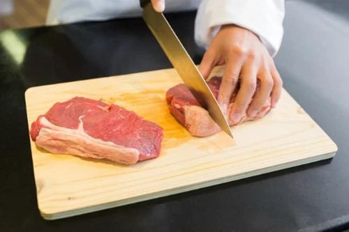 Nấu ăn kiểu này, người đàn ông tự làm 'tổ' cho ký sinh trùng