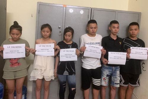 Bắt quả tang nhóm nam, nữ sử dụng ma túy trong nhà nghỉ