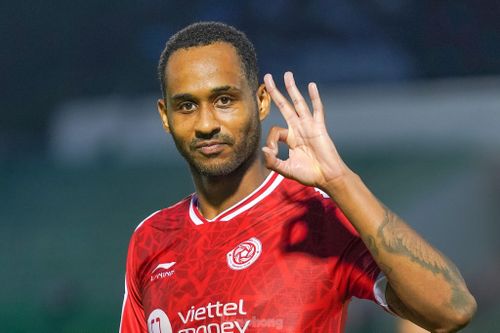 Perdo lập hat-trick, Viettel đè bẹp Young Elephants 5-1