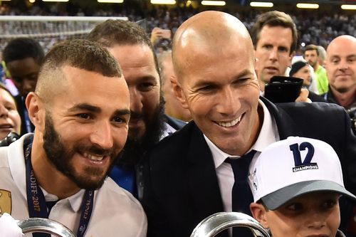 Zidane: 'Cả thế giới đều biết Benzema giành Quả bóng vàng 2022'