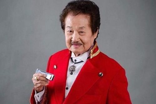 Vĩnh biệt 'quái kiệt' harmonica Tòng Sơn