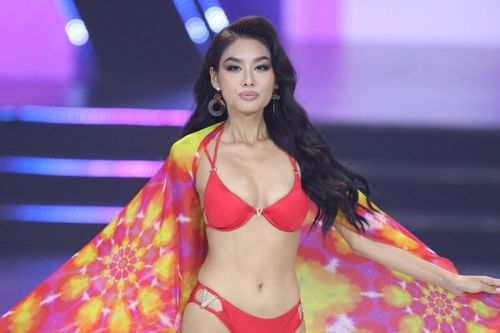 Top 16 Hoa hậu Hoàn vũ Việt Nam trình diễn áo tắm