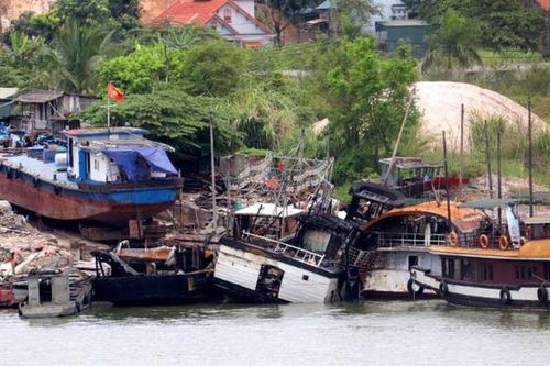 Quảng Ninh: 'Khoảng tối' lộ diện sau vụ cháy 3 tàu du lịch