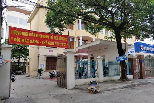 Hải Phòng: Va chạm giao thông, bị vây chém trước cổng bệnh viện