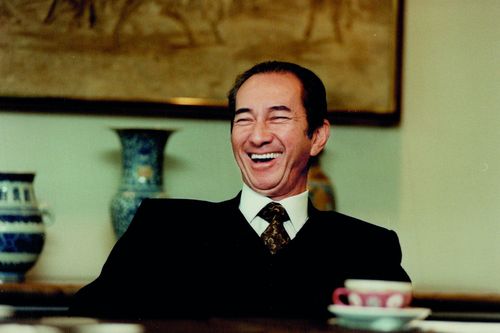 Điều ít biết về ông trùm sở hữu nhà hàng nổi Jumbo huyền thoại