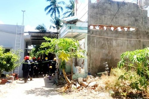 Sập tường khi tháo dỡ nhà giải tỏa, 1 người tử vong