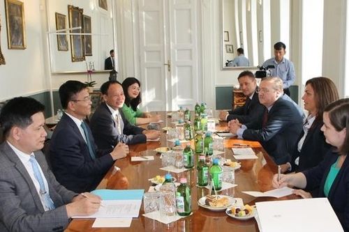 Thúc đẩy hợp tác pháp luật và tư pháp Việt Nam - Hungary