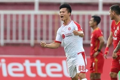 Ghi bàn duy nhất trong trận, cầu thủ Viettel tiết lộ đó là quà tặng vợ sắp cưới