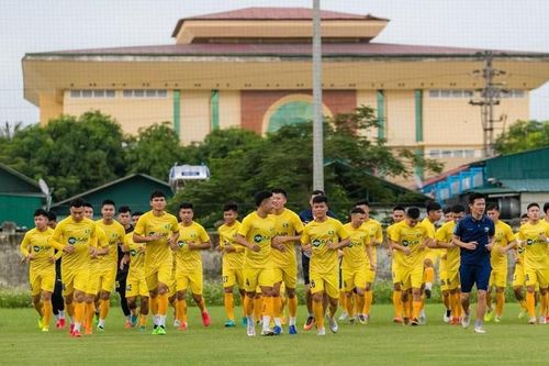 V.League 2022: Cuộc đua tứ mã?