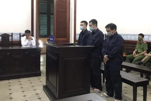 Dàn cảnh đánh ghen thầy giáo, nữ 'người tình' bị phạt 8 năm tù