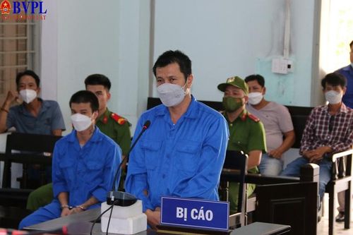 Tài xế lái ôtô lao vào tiệm bánh mì ở Đà Nẵng, lãnh án 2 năm tù
