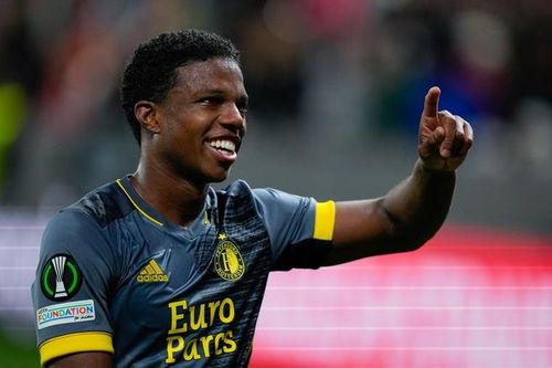 Man United bất ngờ đón tân binh đầu tiên
