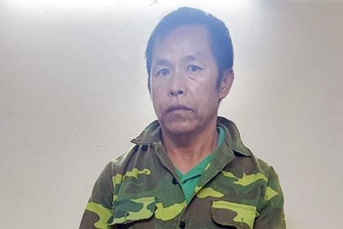 Ôm 'hàng trắng' giữa trưa