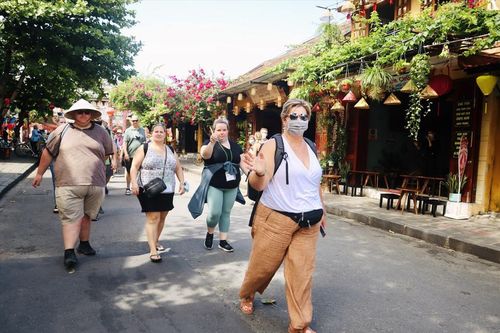 Ngành du lịch vẫn 'đói' khách quốc tế