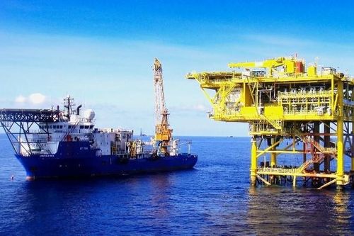 Dầu thô lên giá, thu ngân sách tăng bao nhiêu?