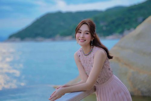 Loạt ảnh đời thường 'gây sốt' của Hoa hậu Đặng Thu Thảo
