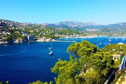 Diễn viên và nhạc sĩ nổi tiếng Việt Nam bị buộc tội 'cưỡng hiếp' ở Majorca, Tây Ban Nha