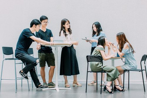 Nhân sự trẻ thích nhảy việc, nhà tuyển dụng e ngại