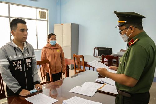 Nam thanh niên 20 tuổi tổ chức cho phụ nữ vượt biên trái phép