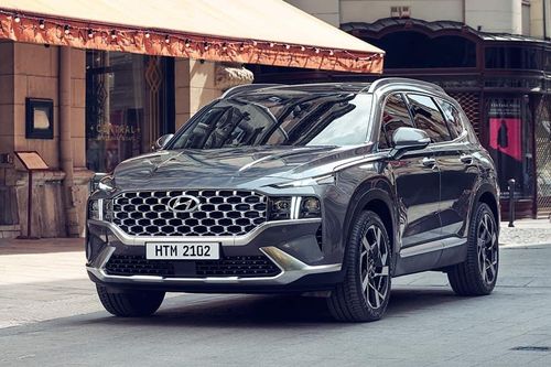 Hyundai Santa Fe 'siêu lướt' giá cao hơn cả mua mới
