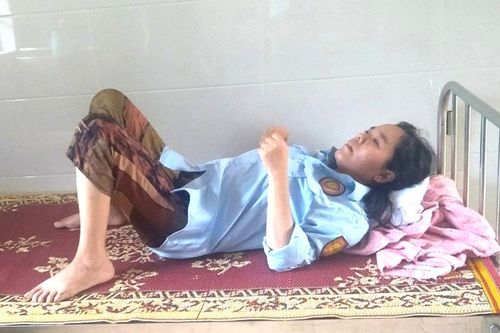 Hai mẹ con cùng đổ bệnh