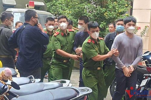 Bé gái bị nhóm bắt cóc khống chế, hiếp dâm trong nhà vệ sinh